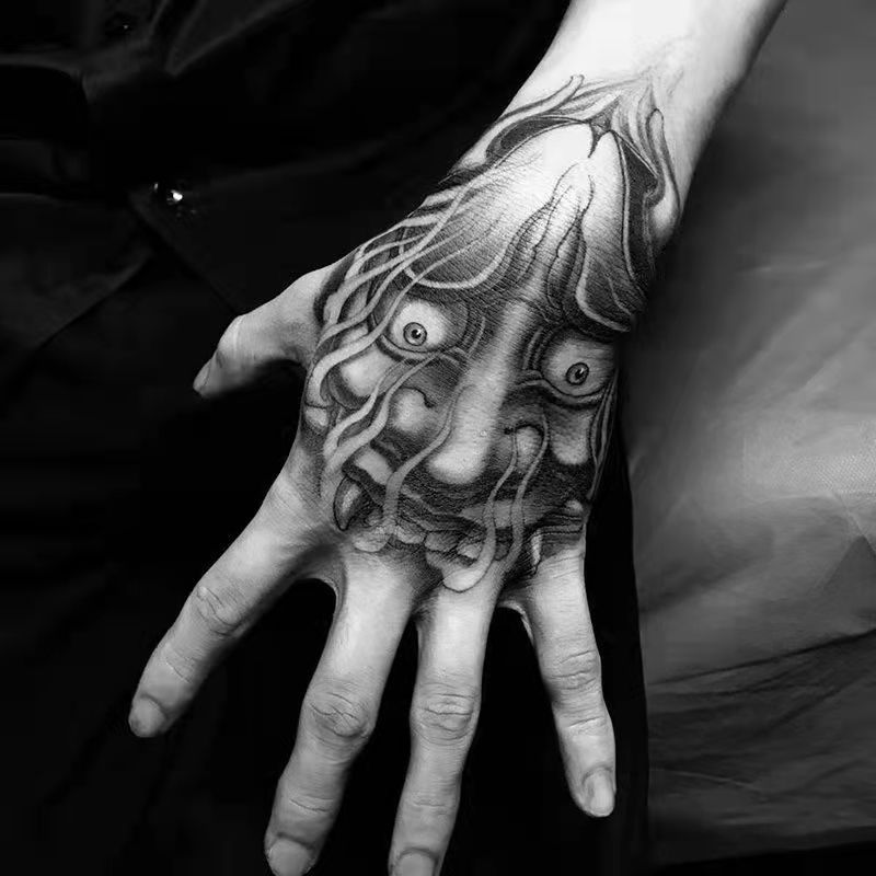 hand tattoo