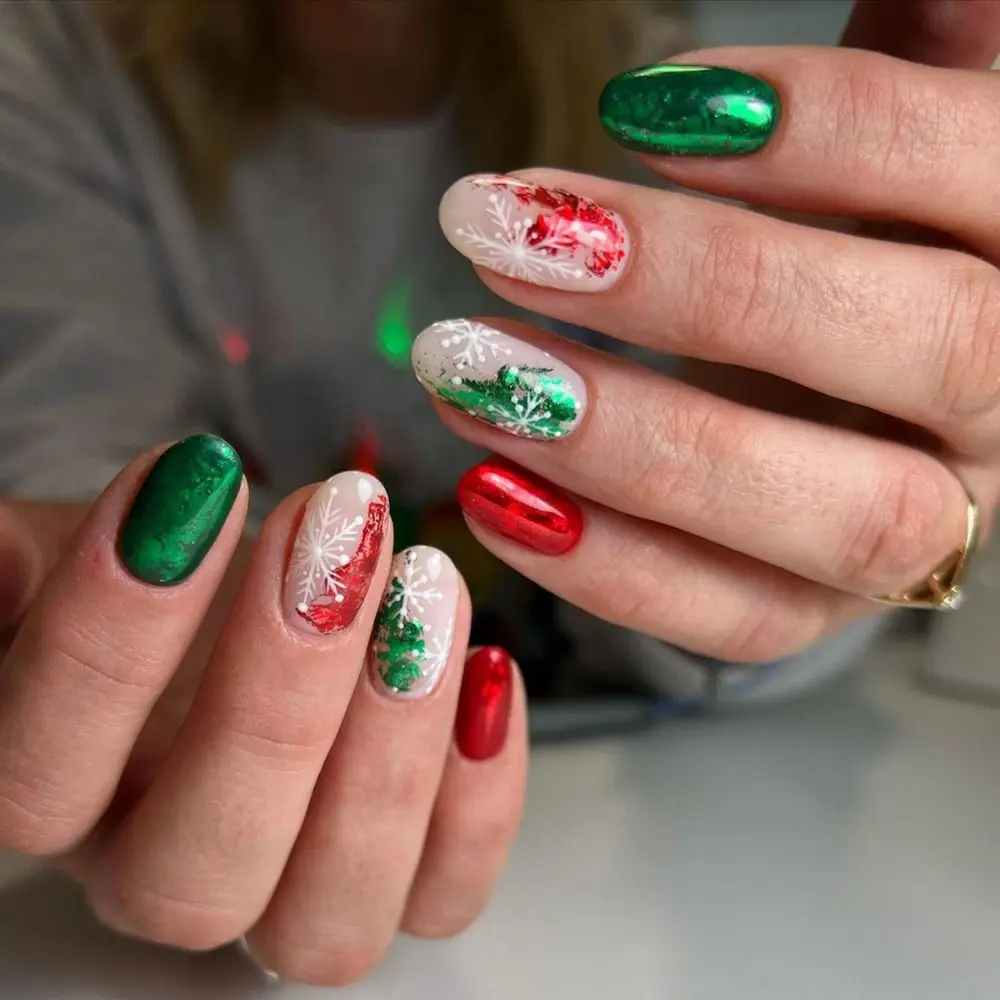 Christmas nails