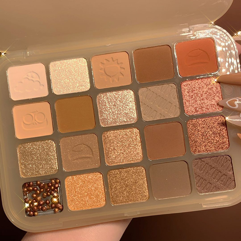 nude eyeshadow palette